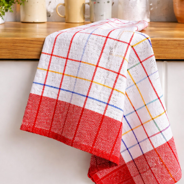 Geschirrhandtuch liegt auf der Küche