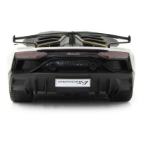 Lamborghini Aventador SVJ weiß